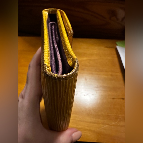 Louis Vuitton Yellow/Purple Epi Leather Medium Snap Wallet - Picture 5 of 11